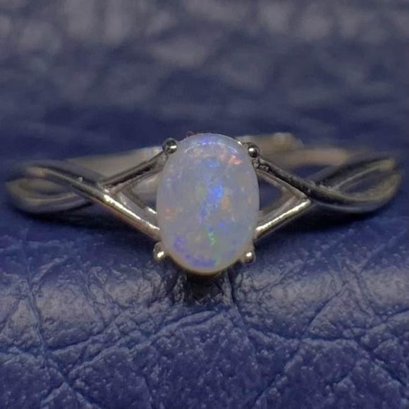 White Radiant .925 Sterling Silver Australian Coober Pedy Adjustable Opal Ring - Picture 1 of 6
